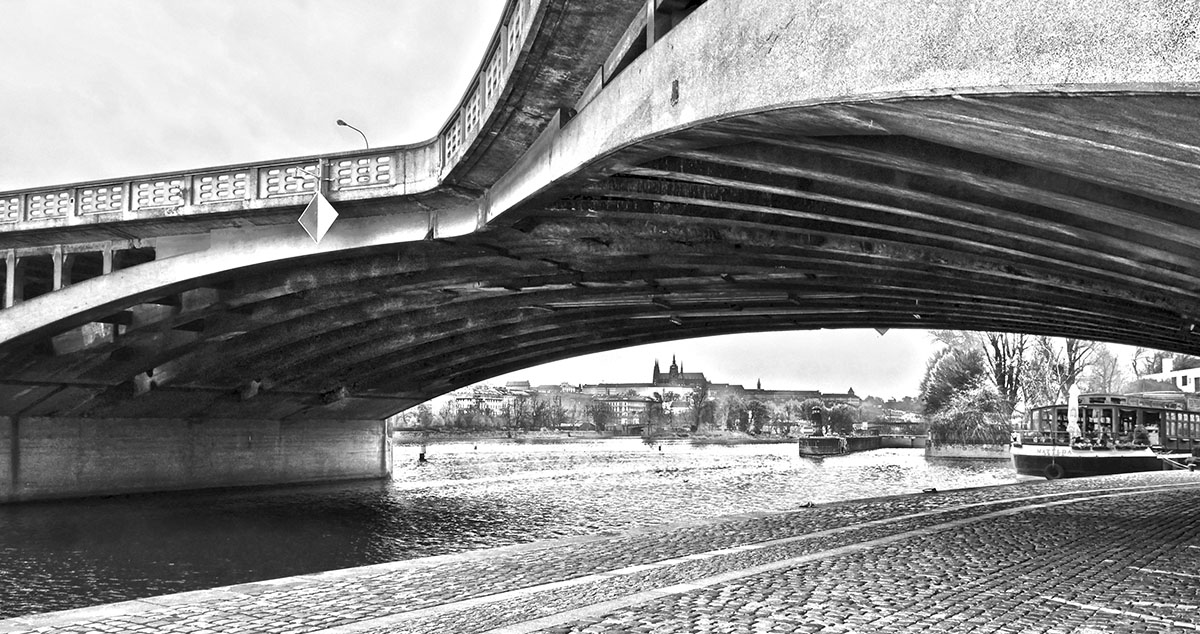 Marcela Szabo - Mánesův most, Praha